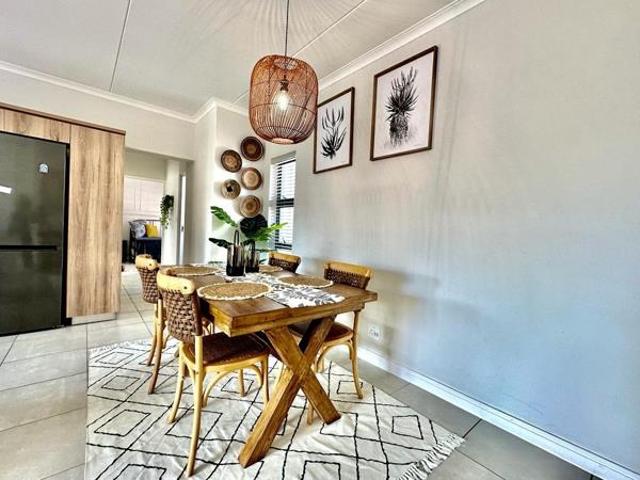 Apartment for sale in Princess Grant, Kwazulu-natal