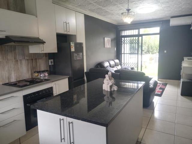 Apartment for rent in Ballito, KwaDukuza Local Municipality