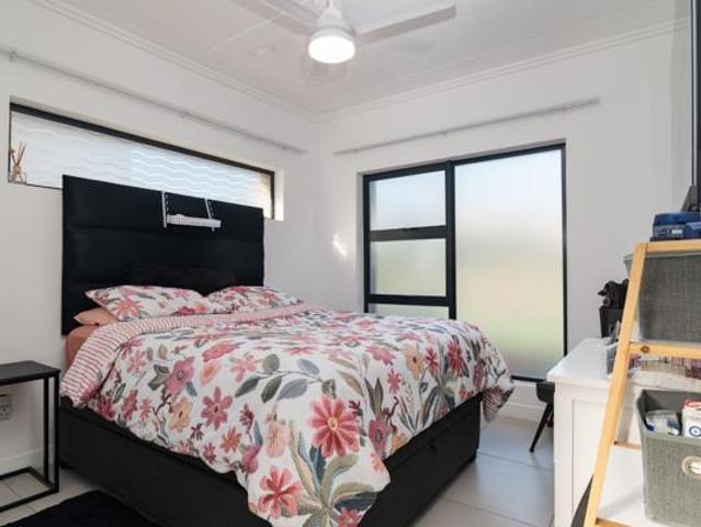 Apartment for sale in Princess Grant, Kwazulu-natal
