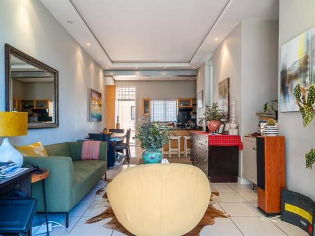 Apartment for sale in Cape Town, Western Cape