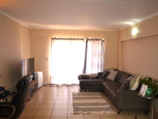 Apartment for sale in Vosloorus, Gauteng