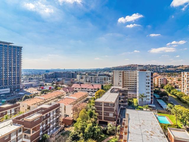 Apartment for sale in Bedfordview, City of Ekurhuleni Metropolitan Municipality