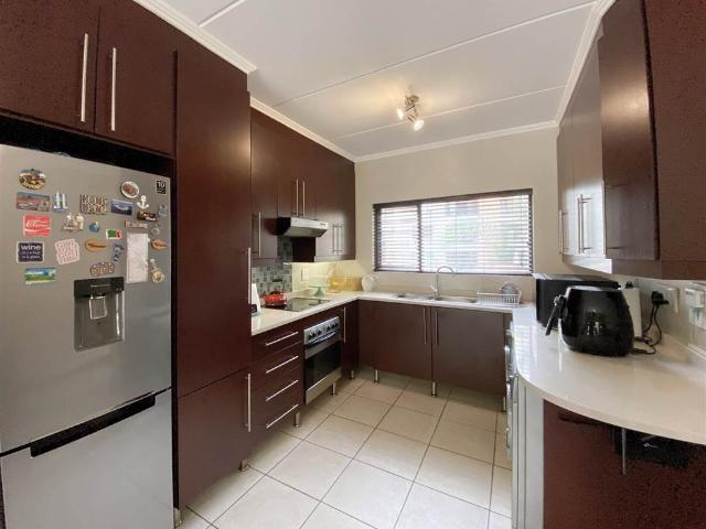 Apartment for sale in Johannesburg, East