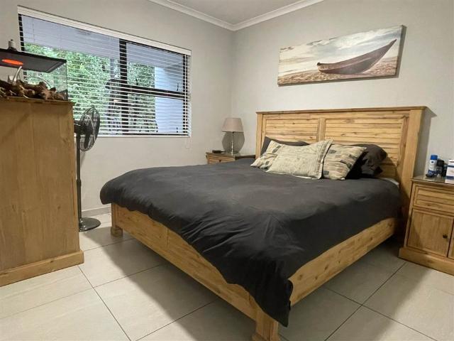Apartment for sale in Johannesburg, East