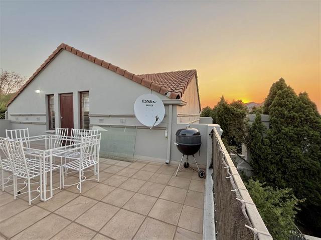 Apartment for sale in Johannesburg, East