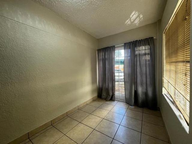 Apartment for sale in Frances Baard, Northern Cape
