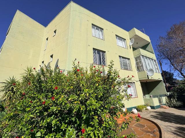 Apartment for sale in Frances Baard, Northern Cape