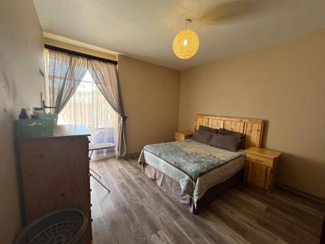 Apartment for sale in Frances Baard, Northern Cape