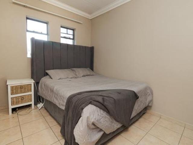 Apartment for sale in Cape Town, Western Cape