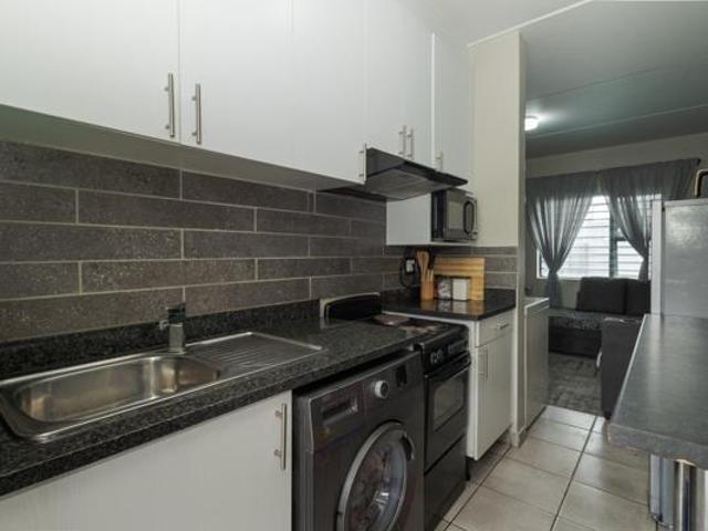 Apartment for sale in Cape Town, Western Cape
