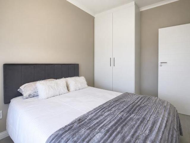 Apartment for sale in Cape Town, Western Cape
