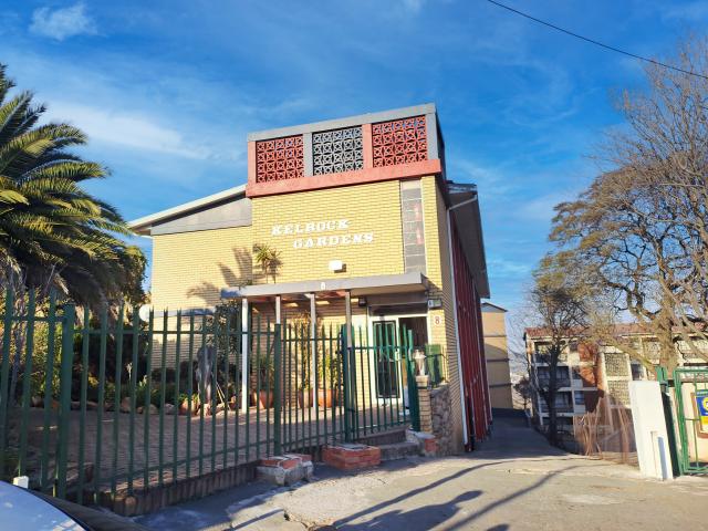 Apartment for sale in Vosloorus, Gauteng