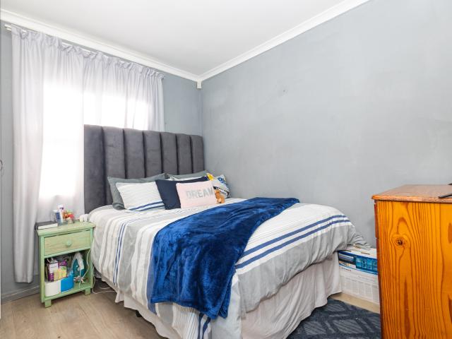 Apartment for sale in Kraaifontein, Western Cape