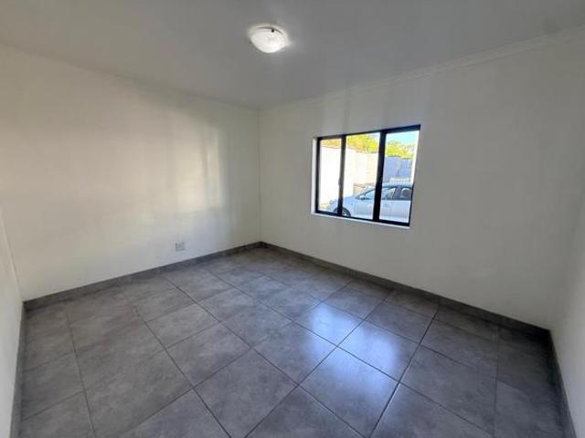 Apartment for rent in Tongaat Beach, Kwazulu-natal