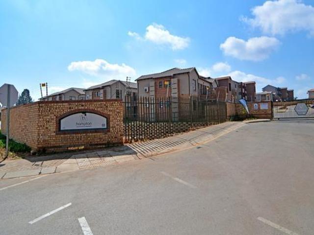 Apartment for rent in Nooitgedacht, Gauteng
