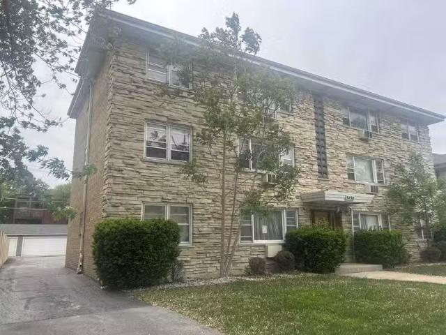 Condo for rent in Berwyn Condo for rent in Berwyn