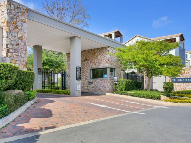 Apartment for rent in Sandton, City of Johannesburg Metropolitan Municipality