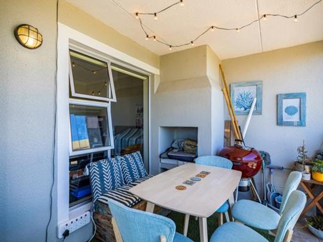 Apartment for sale in Cape Town, Western Cape
