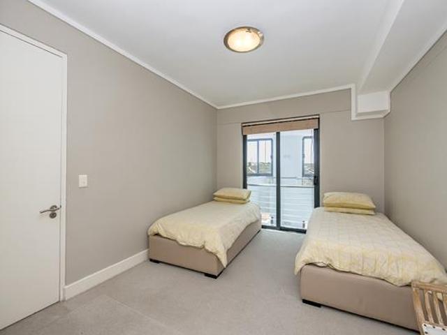 Apartment for sale in Cape Town, Western Cape