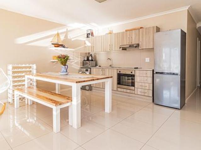 Apartment for sale in Cape Town, Western Cape