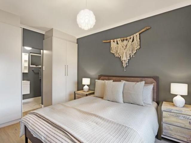 Apartment for sale in Cape Town, Western Cape
