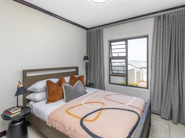 Apartment for sale in Vosloorus, Gauteng