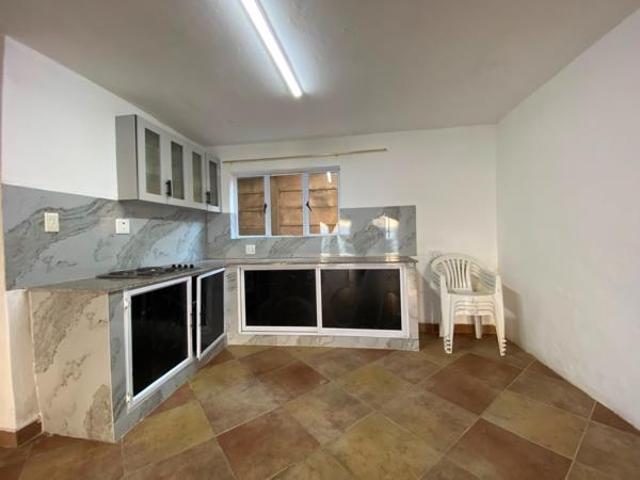 Apartment for rent in Seaview, Kwazulu-natal