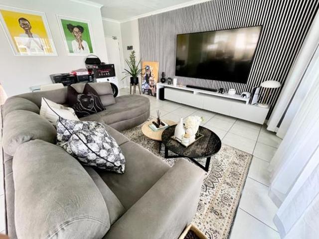 Apartment for rent in Waterkloof, Gauteng