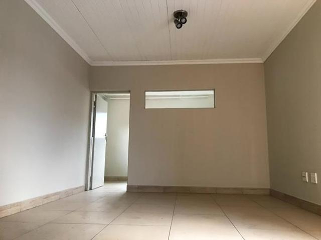 Apartment for rent in Waterkloof, Gauteng