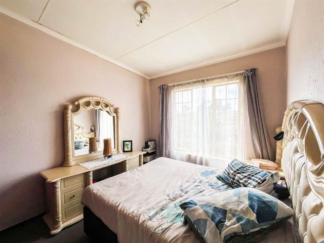 Townhouse for sale in East Rand