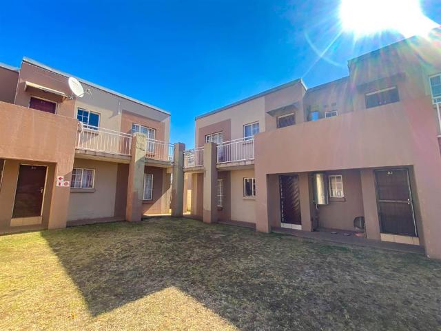 Townhouse for sale in East Rand