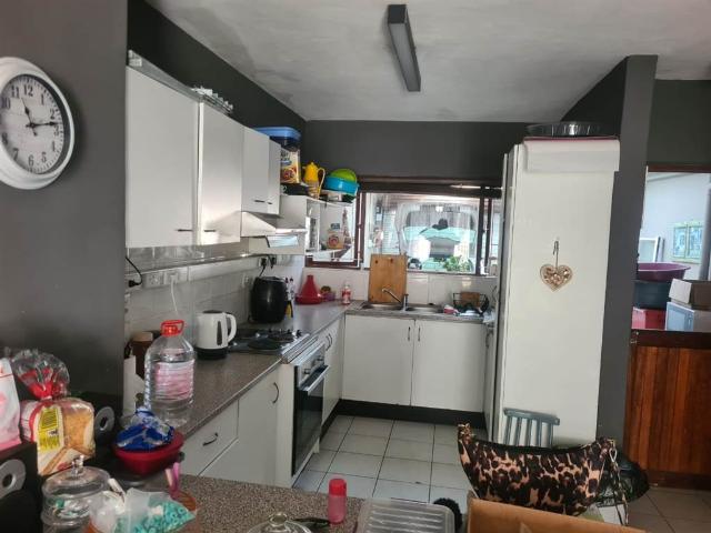 Apartment for sale in Seaview, Kwazulu-natal