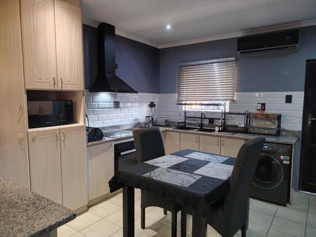 Apartment for sale in Mount Moreland, Kwazulu-natal