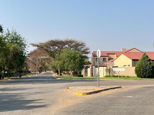 Apartment for rent in Hartbeespoort Dam Nature Reserve, North West