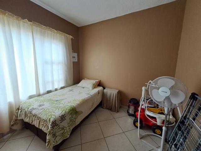 Apartment for sale in Hartbeespoort Dam Nature Reserve, North West
