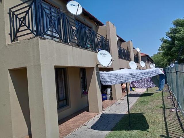 Apartment for sale in Hartbeespoort Dam Nature Reserve, North West
