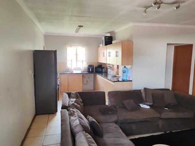 Apartment for sale in Hartbeespoort Dam Nature Reserve, North West