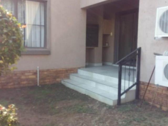 Apartment for sale in Hartbeespoort Dam Nature Reserve, North West