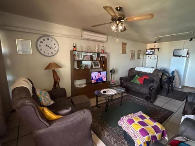 Apartment for sale in Hartbeespoort Dam Nature Reserve, North West