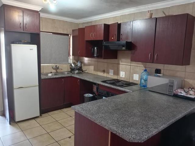 Apartment for sale in Hartbeespoort Dam Nature Reserve, North West