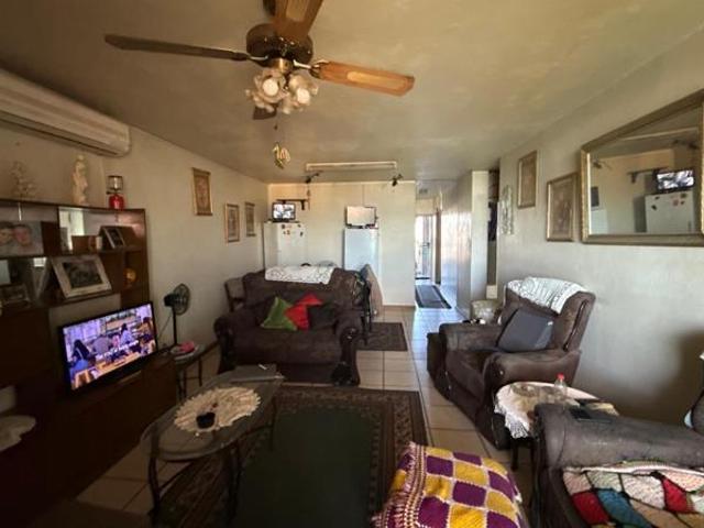 Apartment for sale in Hartbeespoort Dam Nature Reserve, North West