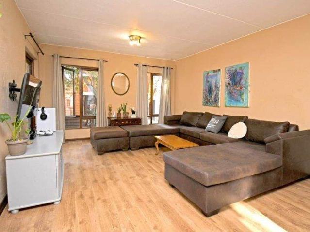 Apartment for sale in Vosloorus, Gauteng