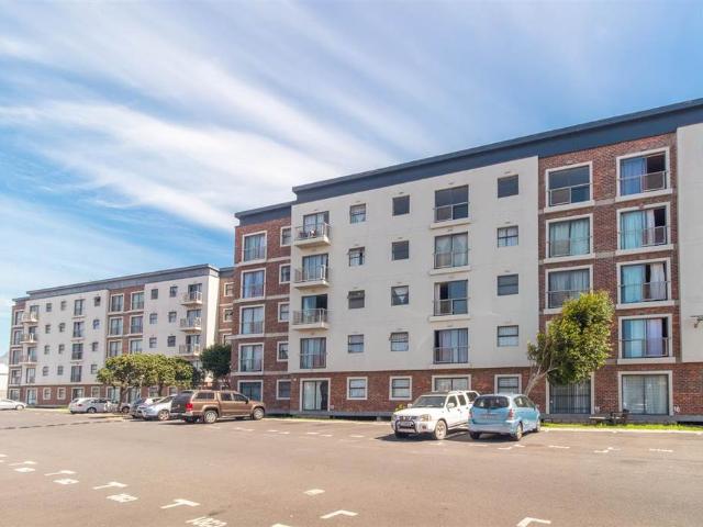 Apartment for sale in Cape Town, Milnerton