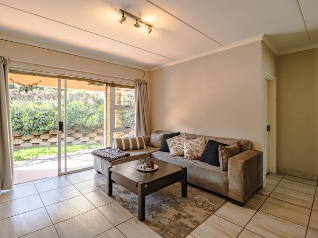 Apartment for sale in Sandton, City of Johannesburg Metropolitan Municipality