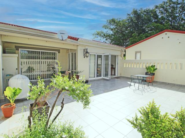 Apartment for sale in Alexandra, Gauteng