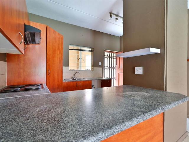 Apartment for sale in Vosloorus, Gauteng