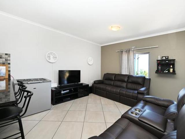 Apartment for sale in Cape Town, Western Cape