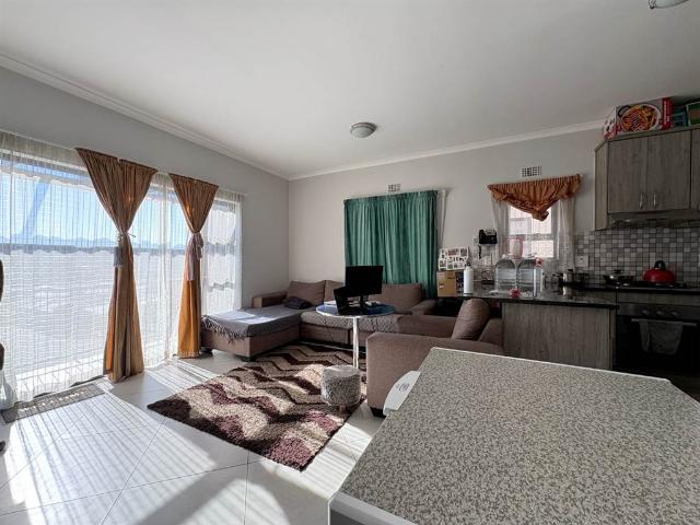 Flat for sale in Cape Town