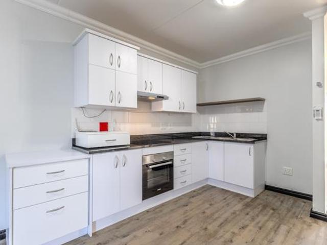 Apartment for sale in Cape Town, Western Cape