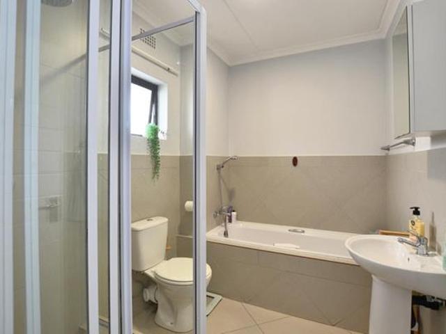 Apartment for sale in Cape Town, Western Cape